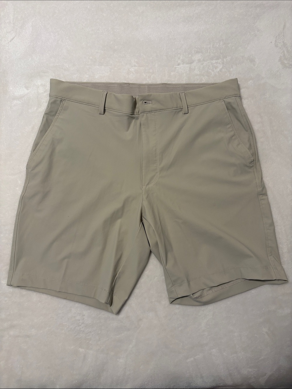 Greg Norman size 34 Men's Hybrid Shorts - Khaki - Picture 1 of 3